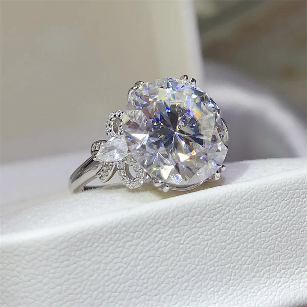 10-Carat Moissanite 925 Sterling Silver Engagement Ring - QandCo - trending