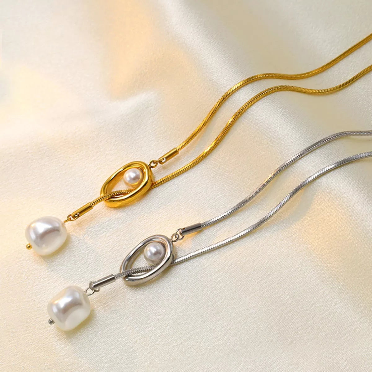 Elegant Pearl Pendant Necklace – Classic Fashion Jewelry - QandCo - trending