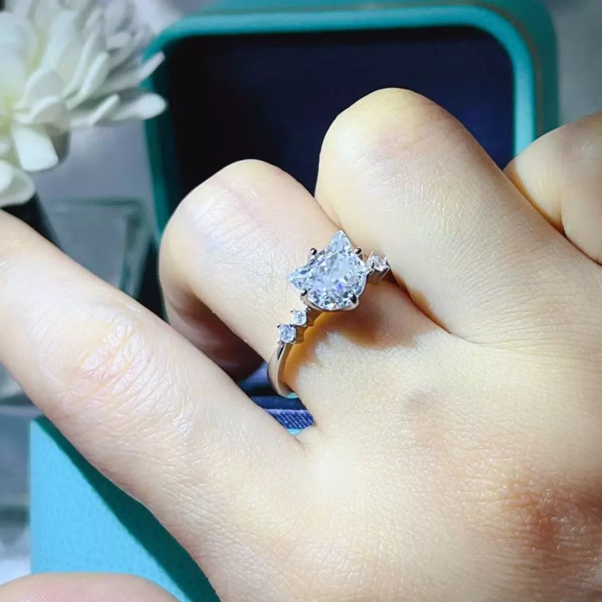 2 Carat Moissanite 925 Sterling Silver Ring Silver - QandCo - trending