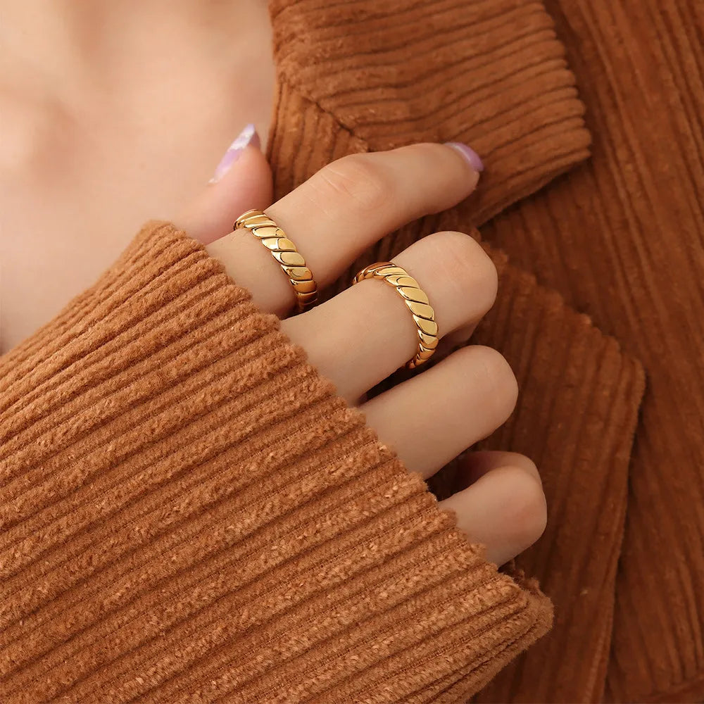 Gold-Plated Titanium Steel Ring | Minimal Everyday Style Gold - QandCo - trending