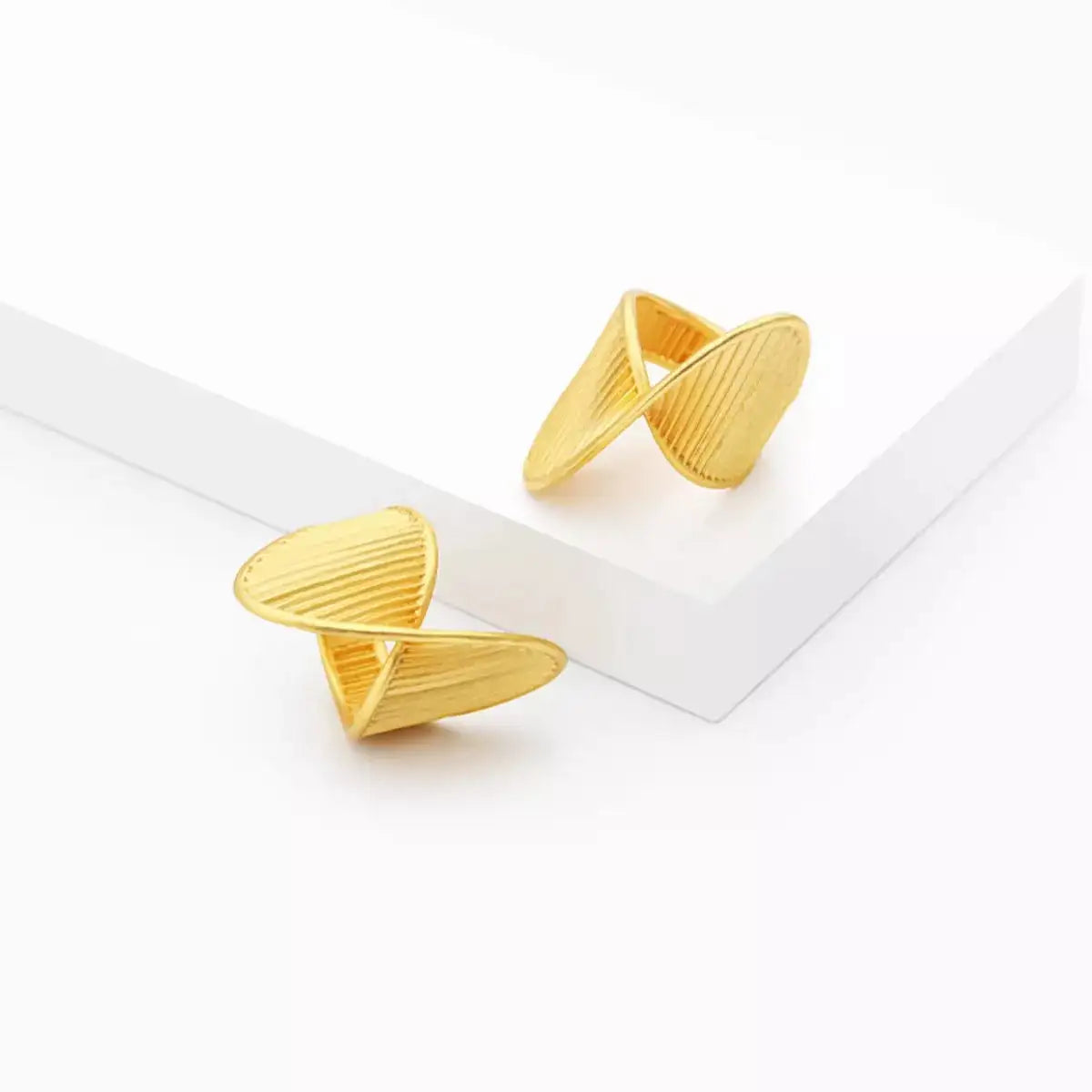 Irregular Twisted Texture Ring – Modern Statement Jewelry - QandCo - trending